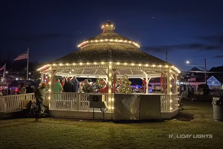 Professional municipal Christmas light installation in Darien, Connecticut — Town Square Gazebo Lights